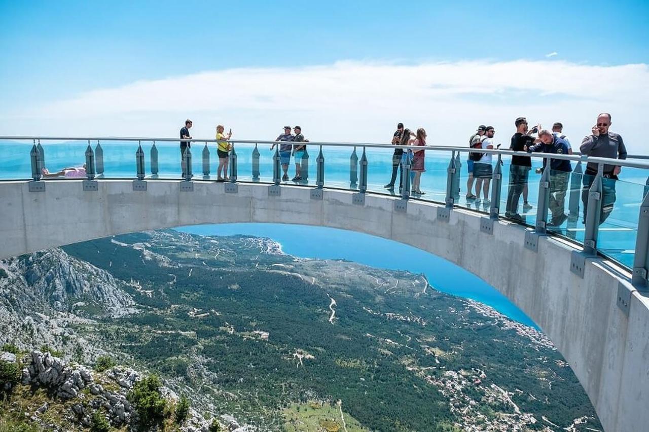Downtown Deluxe Apartment Omiš Екстериор снимка