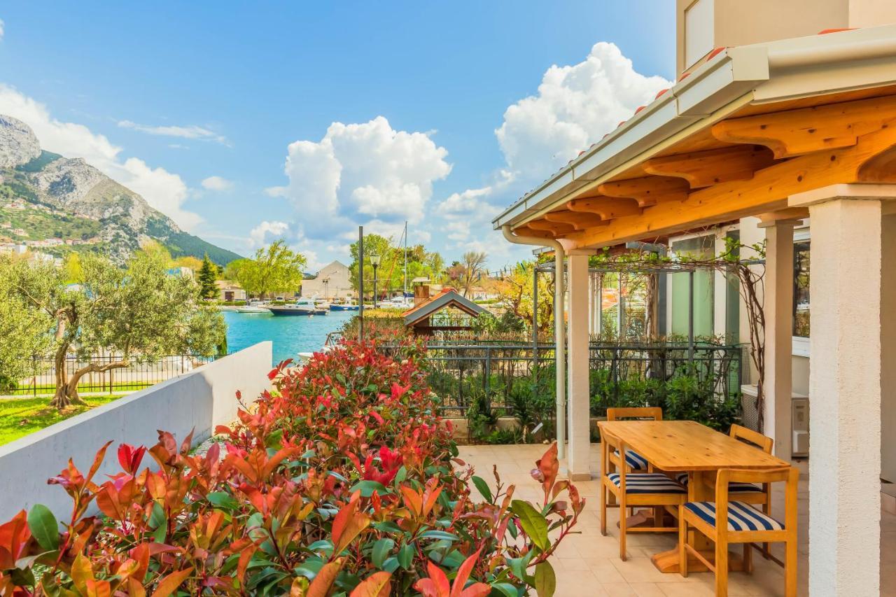 Downtown Deluxe Apartment Omiš Екстериор снимка