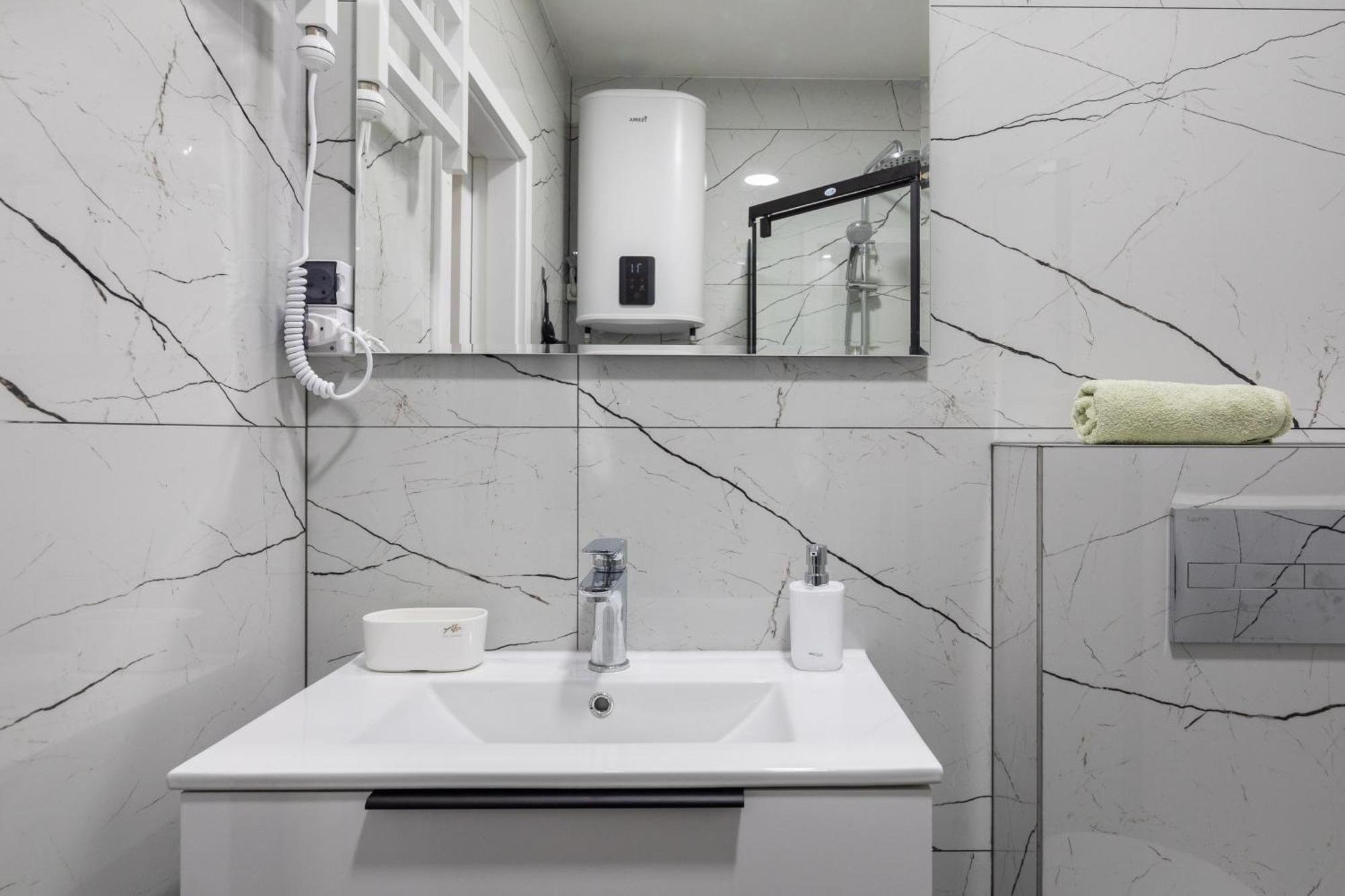 Downtown Deluxe Apartment Omiš Екстериор снимка